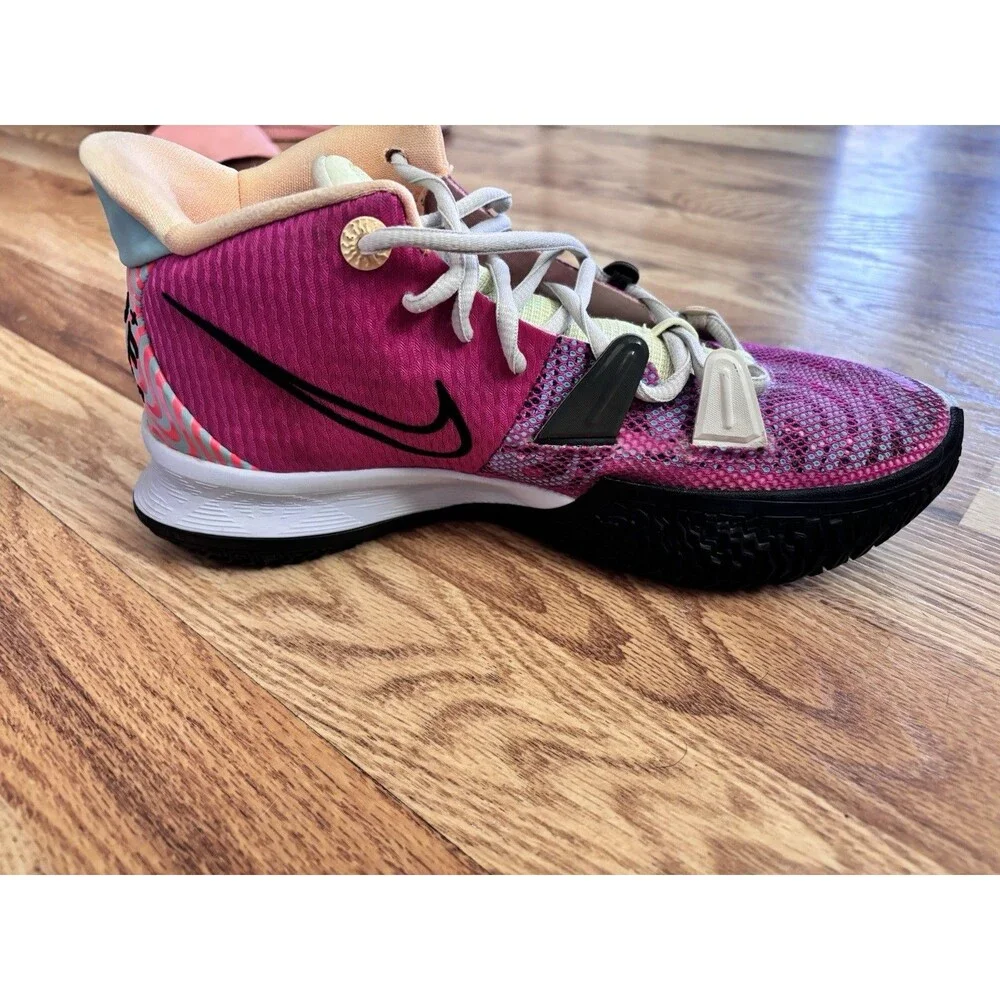 Nike Kyrie 7 Size 6.5 DC0588-601 Preowned Tenis